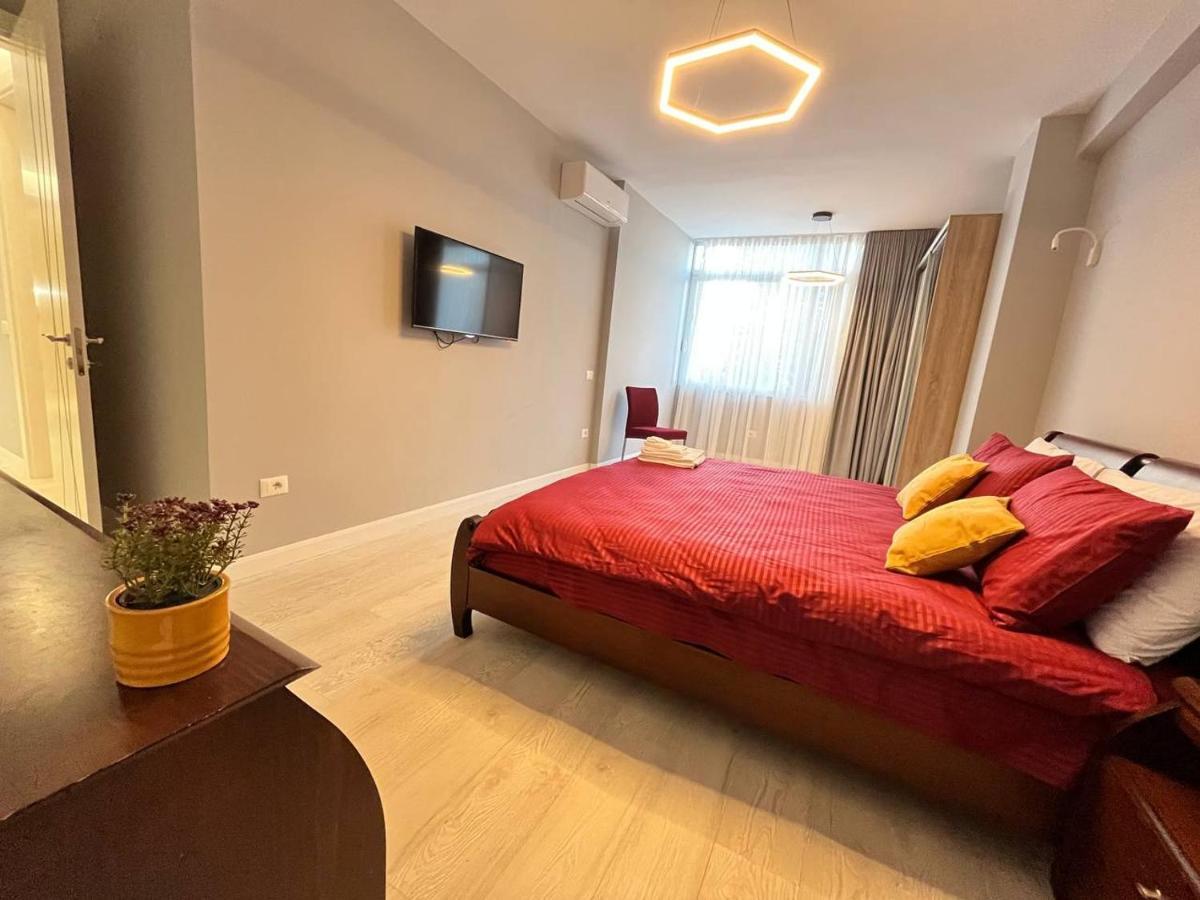 Flat 86 - Explore The Heart Of Tirana Exteriör bild