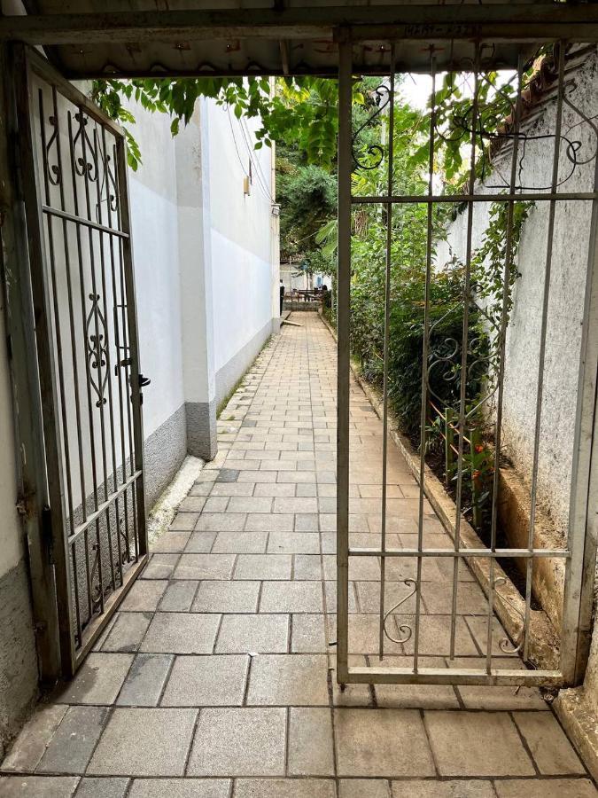 Flat 86 - Explore The Heart Of Tirana Exteriör bild
